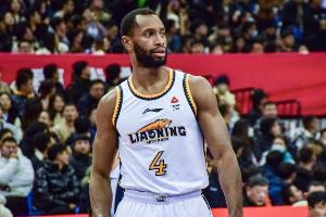 功勋老臣！弗格助辽宁男篮三夺总冠军 2023-24赛季荣膺FMVP