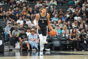 开季5胜0负！美媒发问：马刺本赛季的上限是？