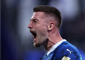 利雅得新月官方：努涅斯膝盖不适缺席训练，米林接受腿部伤势检查