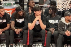 开拓者媒体人：杨瀚森每场就体验5分钟还不如发展联盟打30分钟