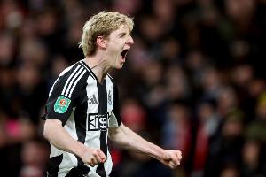 TA：戈登在欧冠和英超的表现两极分化 球员一直受髋部伤势的困扰