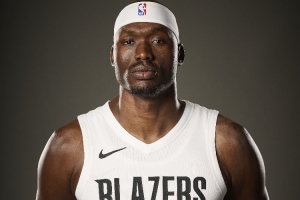 队记：里斯的轮换地位已高于杨瀚森 他的三分能拉开空间