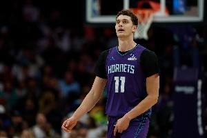 黄蜂主帅：选中卡尔克布伦纳时就知道他能带来什么 欣赏他的球商