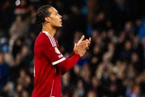 范戴克社媒鼓励球队：一切都会过去的，我们国际比赛日后再见