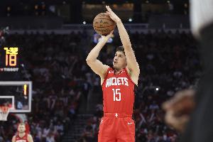 射手本色！谢泼德进入11月以来三分球26中15 命中率57.7%