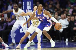 马祖拉：沃尔什防守拼劲亮眼 进攻通过多种方式为球队做贡献