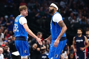 霍里：独行侠本可用大个子换朱·霍勒迪 弗拉格不该打控卫