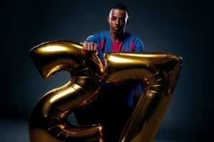 巴萨官方祝孔德27岁生日快乐，加盟以来出战156场斩获5冠