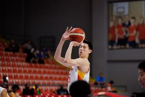 郇斯楠选择普渡大学原因有二：球风更适合、与那里的教练沟通更好