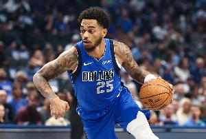 独行侠官方：PJ·华盛顿左肩拉伤 本场比赛不会回归