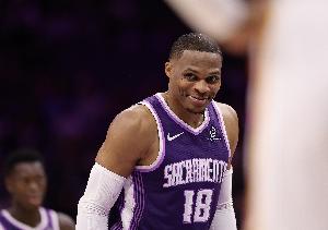 威少成为詹姆斯之后 历史第二位生涯25000分10000助攻的球员